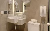 Туры в отель Fast Sleep Suites by Slaviero Hoteis dentro do Aeroporto Guarulhos Terminal 2, desembarque Oeste