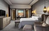 Туры в отель Sheraton Qingyuan Lion Lake Resort