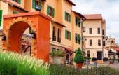 Туры в отель Town Square Suites by Toscana Valley