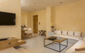 Туры в отель Town Square Suites by Toscana Valley