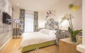 Туры в отель Cinque Luxury Rooms