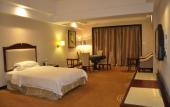 Туры в отель Anqing Country Garden Fengyue Phoenix Hotel (Wanda Plaza Branch)