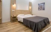 Туры в отель Hostal Manuela by gaiarooms