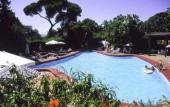 Туры в отель The Rock Hotel