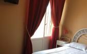 Туры в отель Hotel Le Petit Chateau
