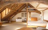 Туры в отель Chateau de Perreux, The Originals Collection