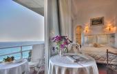 Туры в отель Le Roquebrune
