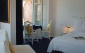 Туры в отель Le Roquebrune