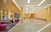 Туры в отель New Dynasty Hotel(Kaifeng Qingming Riverside Landscape Garden)