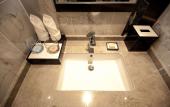 Туры в отель Hefeng Hotel (Ziyang Wanda)