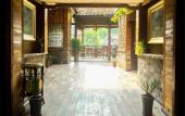 Туры в отель Wangcun Caotang Inn (Furong Town Waterfall)