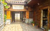 Туры в отель Wangcun Caotang Inn (Furong Town Waterfall)