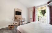 Туры в отель Residence Club Odalys Les Gardians