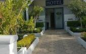 Туры в отель Hotel LePinede