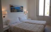 Туры в отель Hostal Marina Cadaques