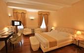 Туры в отель Hotel Rua Frati 48 in San Francesco