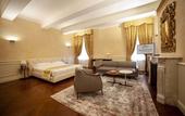 Туры в отель Hotel Rua Frati 48 in San Francesco