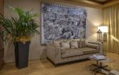 Туры в отель Hotel Rua Frati 48 in San Francesco