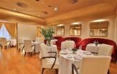 Туры в отель Hotel Rua Frati 48 in San Francesco