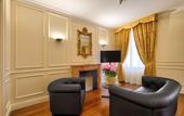 Туры в отель Hotel Rua Frati 48 in San Francesco
