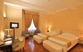 Туры в отель Hotel Rua Frati 48 in San Francesco