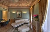 Туры в отель Hotel Rua Frati 48 in San Francesco