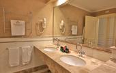 Туры в отель Hotel Rua Frati 48 in San Francesco