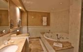 Туры в отель Hotel Rua Frati 48 in San Francesco
