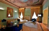 Туры в отель Hotel Rua Frati 48 in San Francesco