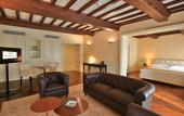 Туры в отель Hotel Rua Frati 48 in San Francesco