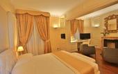 Туры в отель Hotel Rua Frati 48 in San Francesco