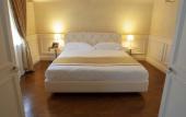 Туры в отель Hotel Rua Frati 48 in San Francesco