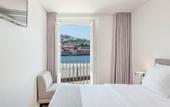 Туры в отель Miragaia Riverside Suites.