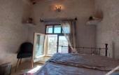 Туры в отель Pigeon Hotel