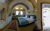 Туры в отель Pigeon Hotel