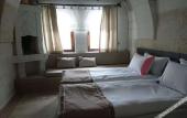 Туры в отель Pigeon Hotel