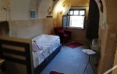 Туры в отель Pigeon Hotel