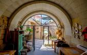 Туры в отель Pigeon Hotel