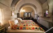 Туры в отель Pigeon Hotel