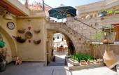 Туры в отель Pigeon Hotel