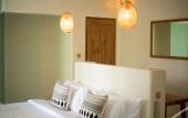 Туры в отель White Goose Boutique Hotel