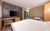 Туры в отель Ibis Hotel (Tianjin Railway Station Jinwan Plaza)