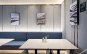 Туры в отель Atour Hotel  of  Chongqing Middle Road  North Railway  Station