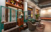 Туры в отель James Joyce Coffetel (Jinan Railway Station North Metro Station)
