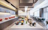 Туры в отель Atour Hotel Golden Eagle Plaza, West Lake Road, Suqian