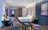Туры в отель Atour Hotel Golden Eagle Plaza, West Lake Road, Suqian