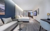 Туры в отель Atour Hotel Golden Eagle Plaza, West Lake Road, Suqian