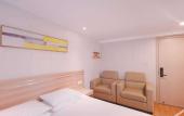 Туры в отель Yijia Hotel