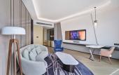 Туры в отель Renaissance Zhuhai