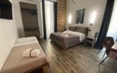 Туры в отель Holiday Guesthouse